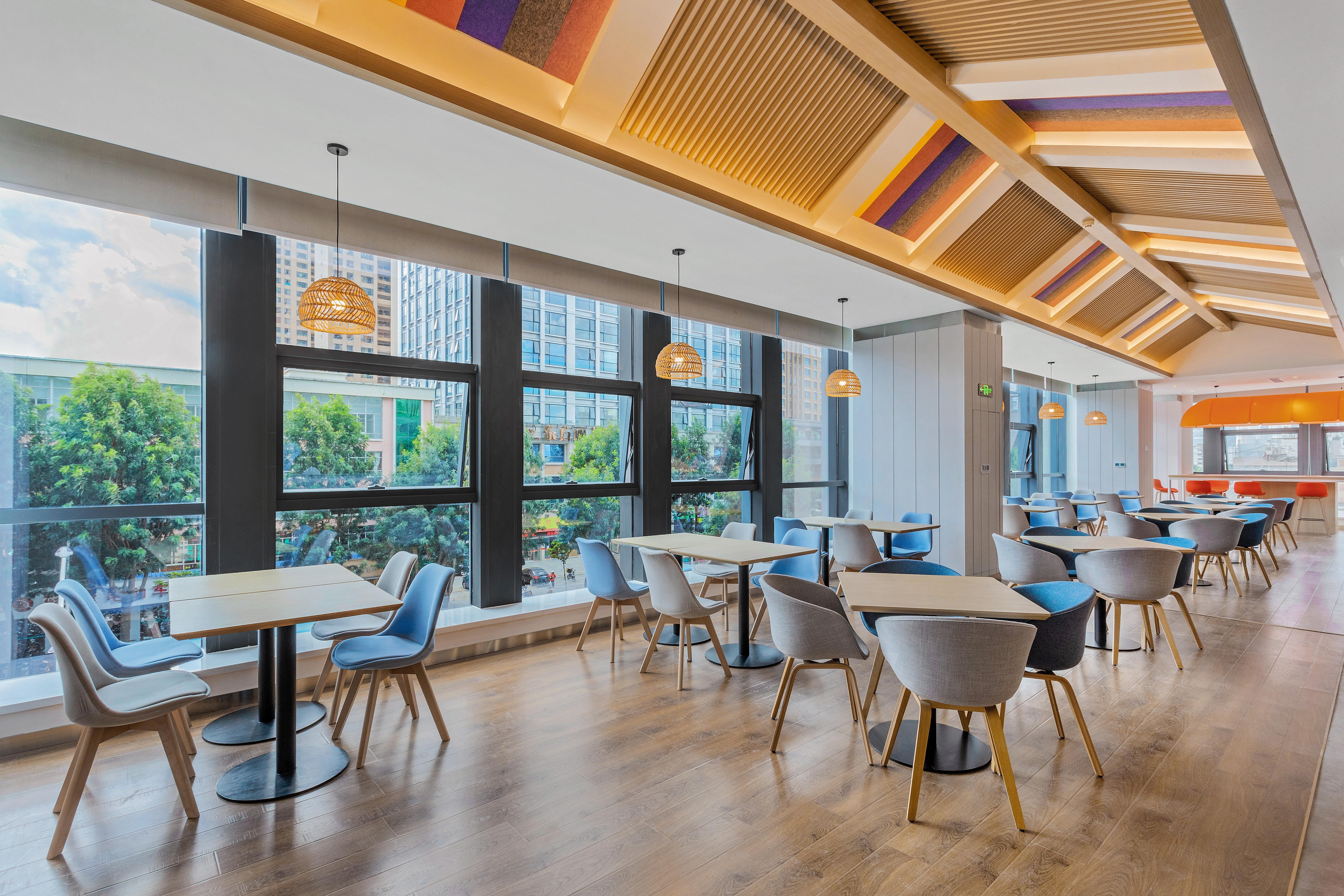 Holiday Inn Express Dali Xiaguan By Ihg Exterior foto